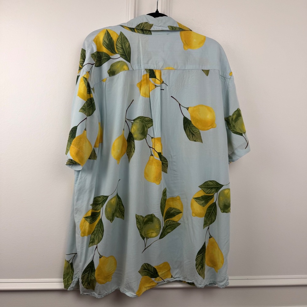 Original Use Mens XL Lemon Print Short Sleeve Button Down Shirt Light Blue Rayon - Picture 2 of 5